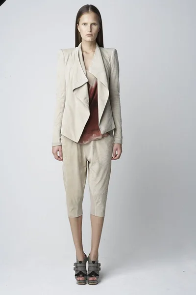 Look 10